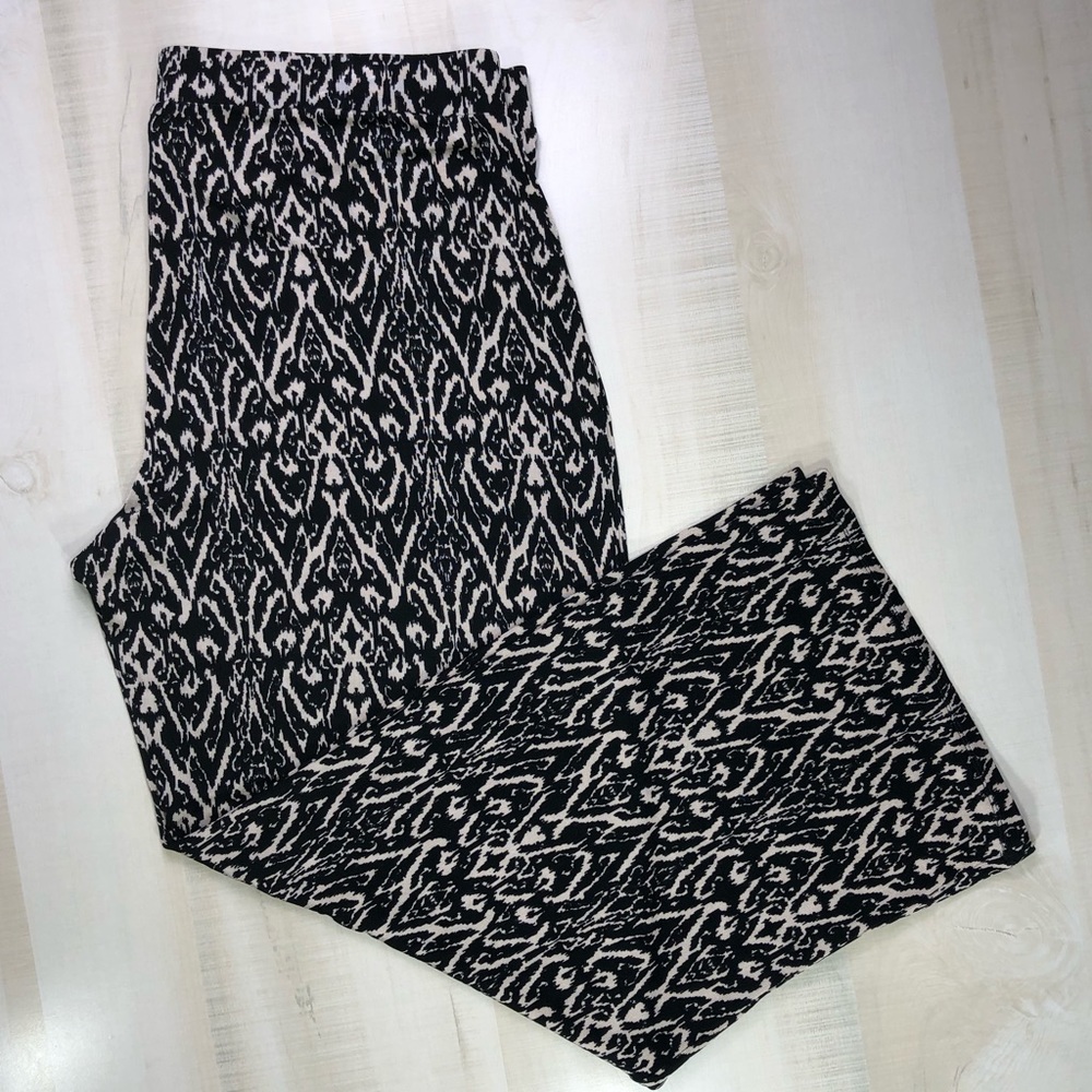 Travelers By Chico’s Pants, (Chico’s 2) so comfy!